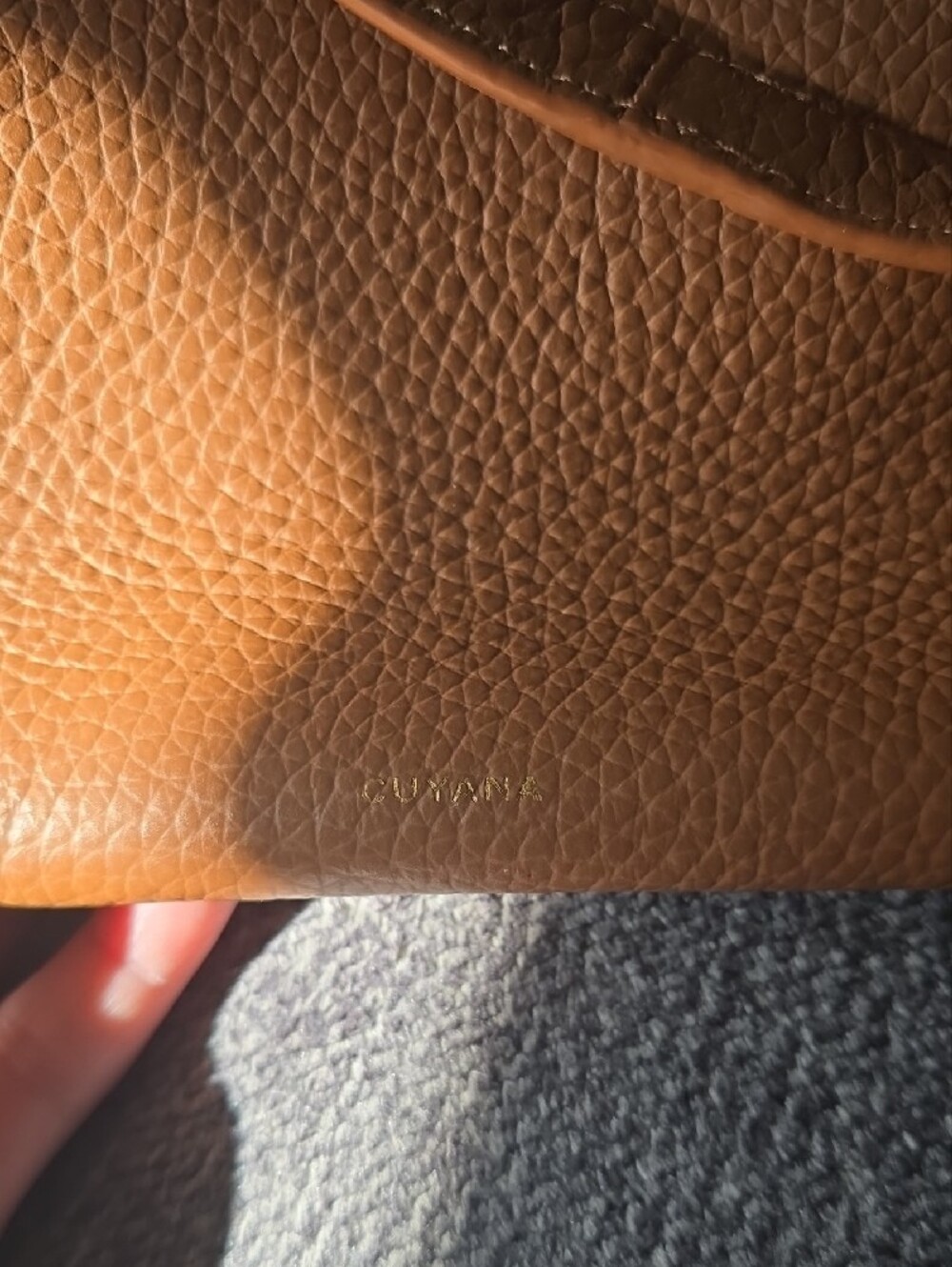 Cuyana Pebbled Leather Tote in Cognac - Picture 2 of 6